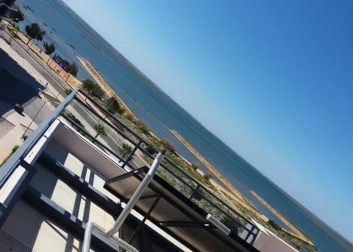 Apartamento Novo Com Piscina Olhao